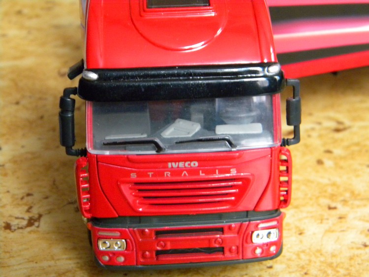 IVECO STRALIS 9.jpg