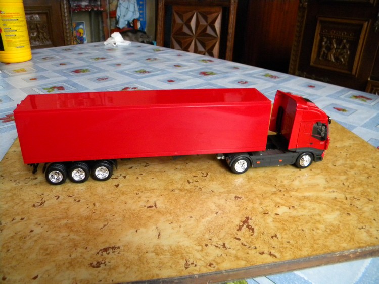 IVECO STRALIS.jpg