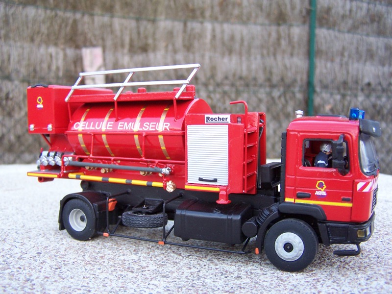 100_5652r.JPG