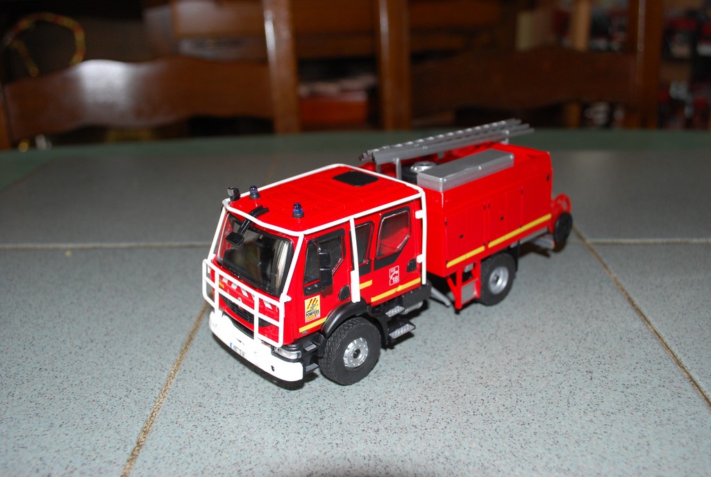 Renault Midlum Double Cabine CCR Font Romeu.jpg