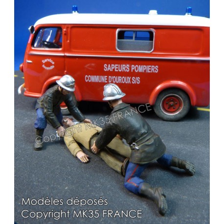 sapeurs-pompiers-secours-au-blesse.jpg