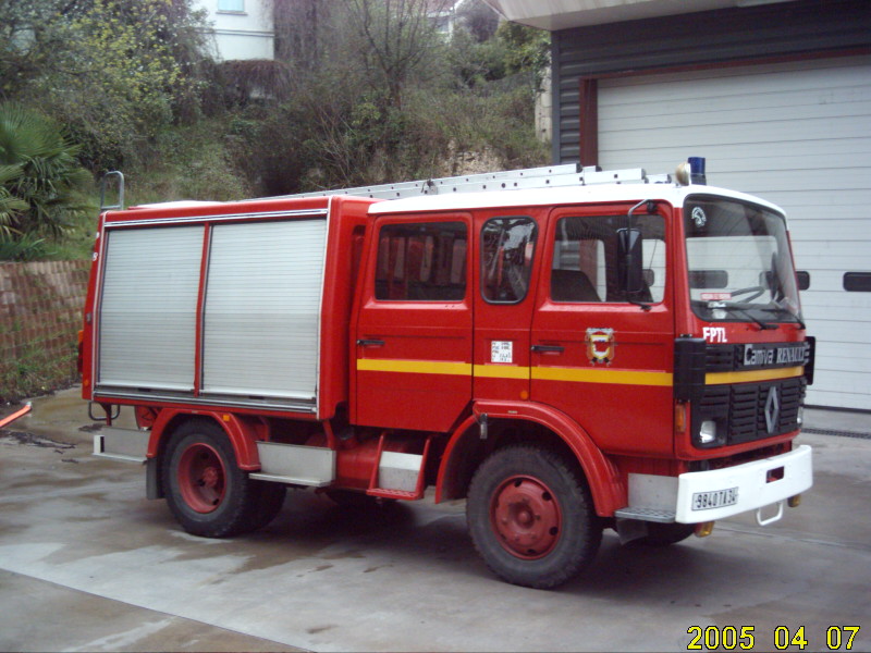 TA 9840 FPTl RVI CAMIVA Nissan av (2).JPG