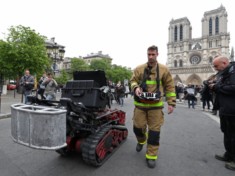 2019-04-16t131518z_813469678_rc178f67de70_rtrmadp_3_france-notredame-785x588.jpg