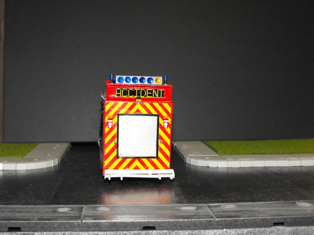 mini 019.jpg