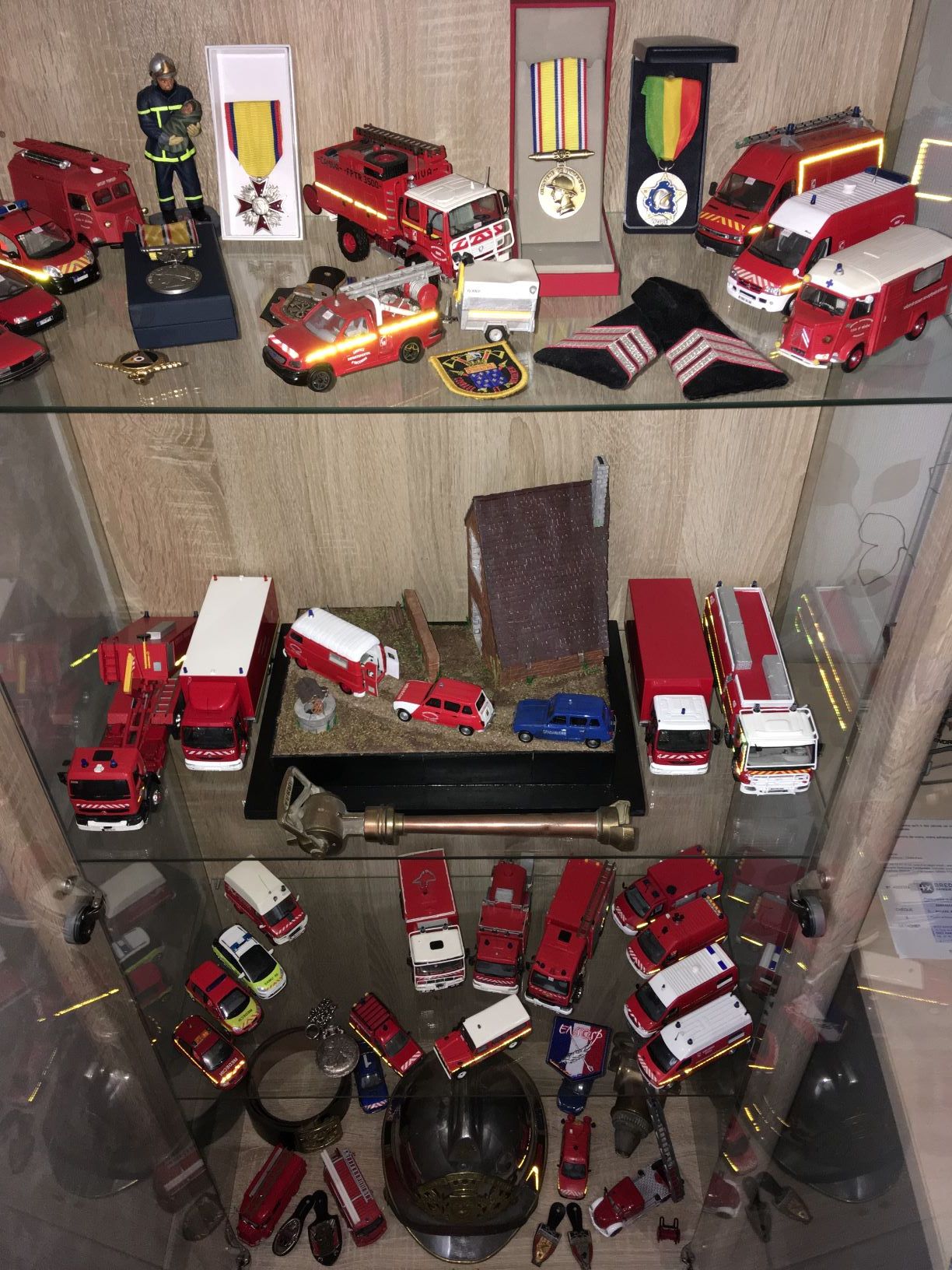 Vitrine%202.JPG
