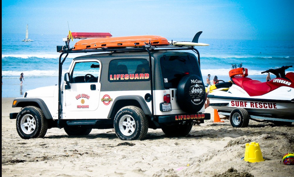 San Diego Jeep Lifeguard (3).jpg
