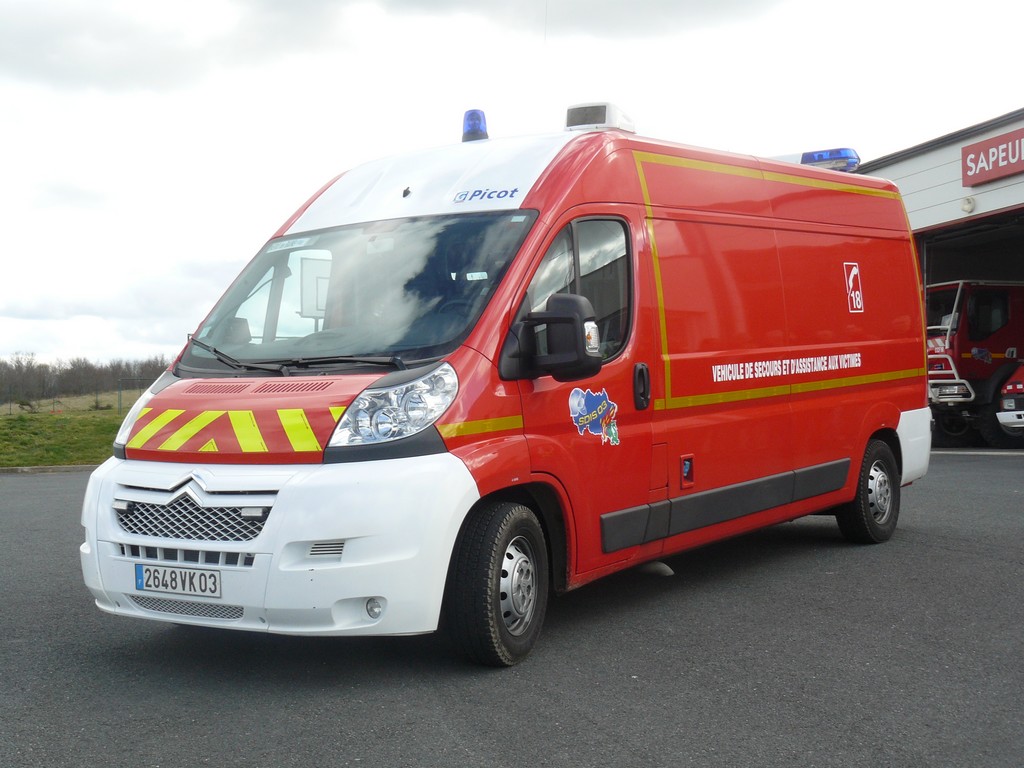 Véhicule de Secours et d'Assistance aux Victimes.JPG