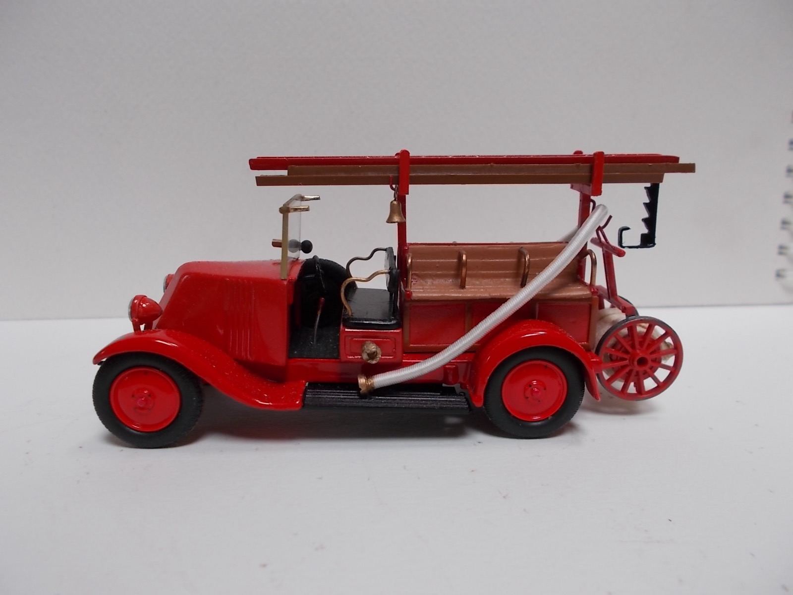 RENAULT KZ Russe cb.jpeg