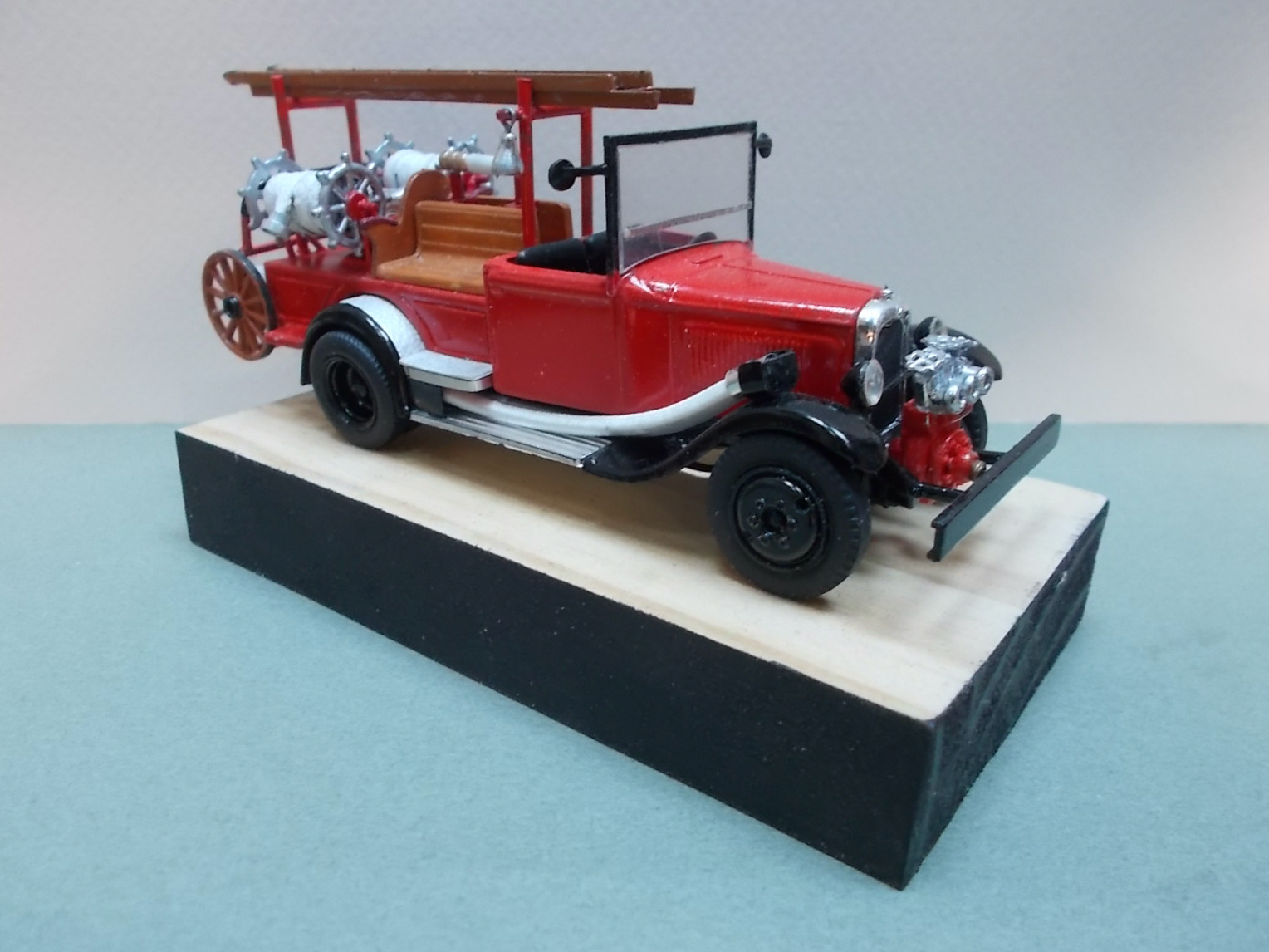 C4 Suisse 3-4 a.jpeg