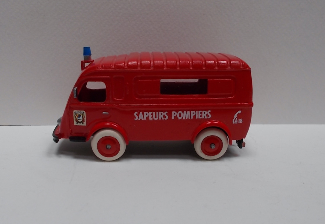 F RENAULT 1000 Cor.jpeg